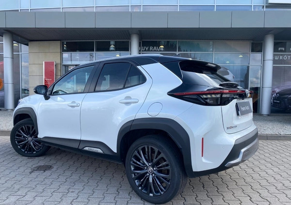 Toyota Yaris Cross cena 122900 przebieg: 21601, rok produkcji 2022 z Kalisz małe 596